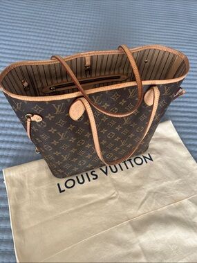 Louis Vuitton Neverfull MM